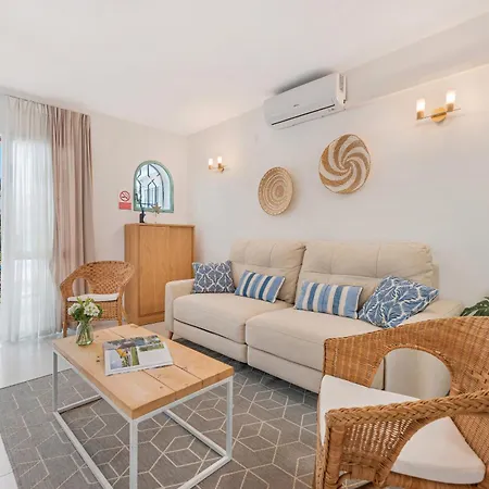 La Casita De La Playa * Μαρμπέλλα